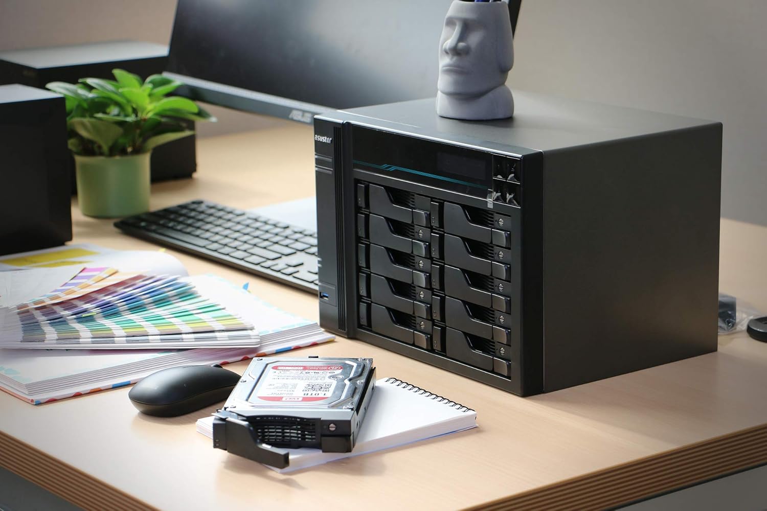 Asustor Lockerstor 8 AS6508T, 8 Bay NAS, 2.1GHz Quad-Core, 2 M.2 NVMe SSD Slot, 8GB RAM DDR4, 2 10GbE Port, 2 2.5GbE Port, Enterprise Network Attached Storage (Diskless) - Image 3