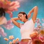 Bose QuietComfort Wireless Noise Cancelling Earbuds, Lifestyle Bluetooth Earbuds for Sports and More with Active Noise Cancelling, Up to 8.5 Hours Battery Life, Flower Pink - Limited Edition - Image 4