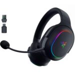 Razer Barracuda X Chroma - Wireless Multi-Platform Gaming Headset with 6 Zone Chroma RGB (SmartSwitch Hyperspeed & Bluetooth, 40mm Drivers, Detachable HyperClear Cardioid Mic) Black - Image 2