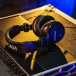 TASCAM TH02-B Closed-Back Stylish Headphone, Black - Image 6