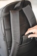 Artistix Talon Anti Theft Design Laptop Backpack Bags Suitable upto 15.6 inch laptop size, With USB Charging Port (46 Cm, 25L,Black) - Image 4